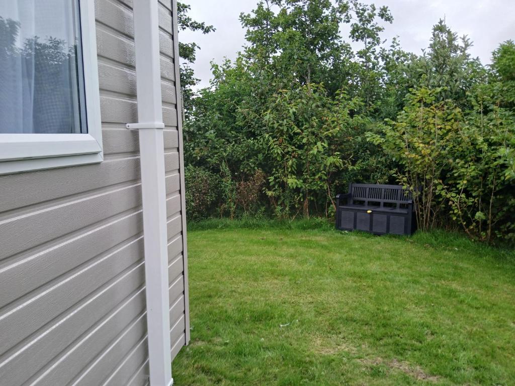 Zahrada ubytování 3-Bed Caravan - Haven Lakeland Leisure Park