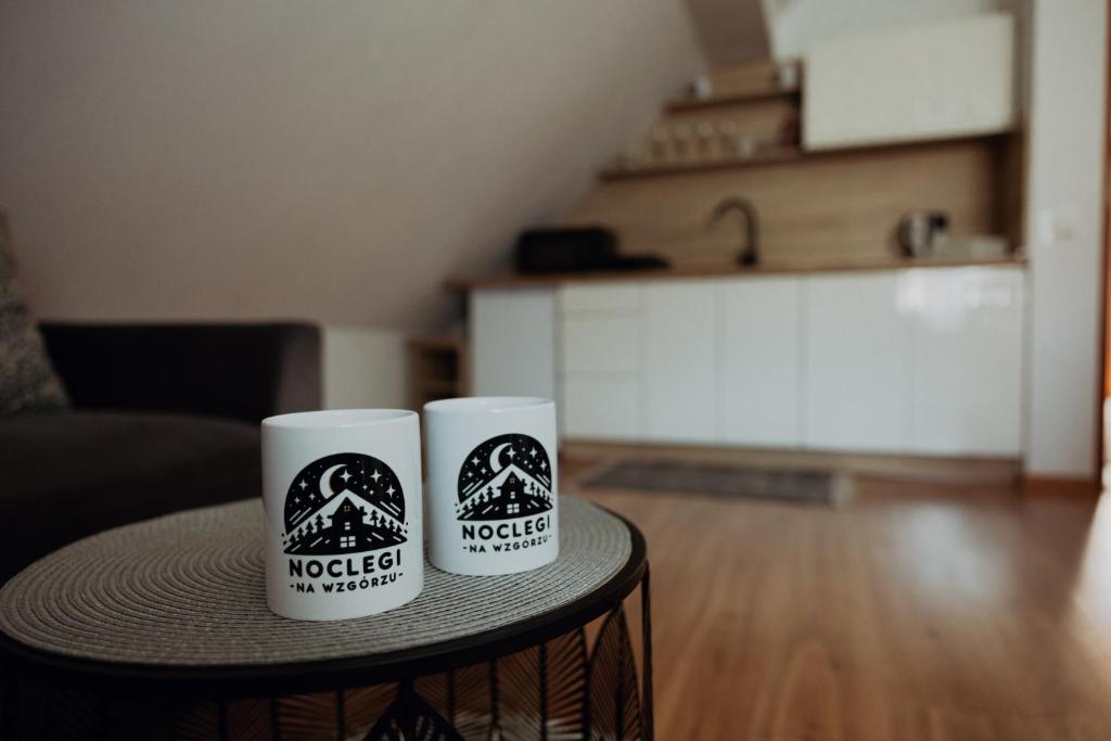 Noclegi na Wzgórzu Sopotnia Wielka - Apartment With Mountain View