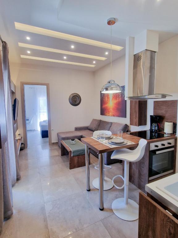 Image showcasing Modern penthouse city center, Tesalónica (precios actualizados 2024)