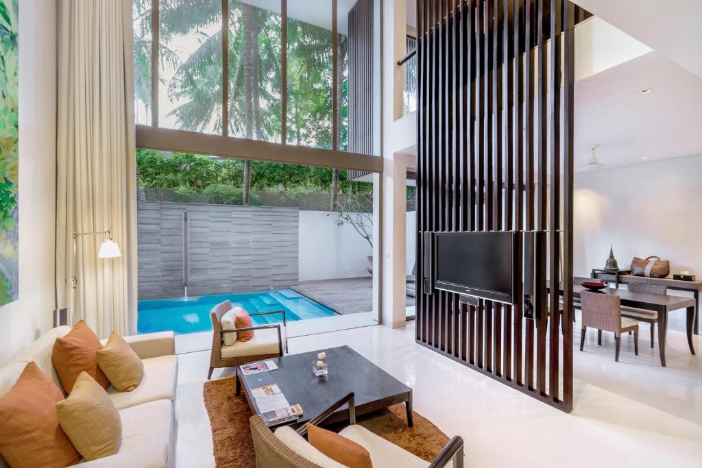 Bazén v ubytování Twinpalms Surin Beach Phuket nebo v jeho okolí