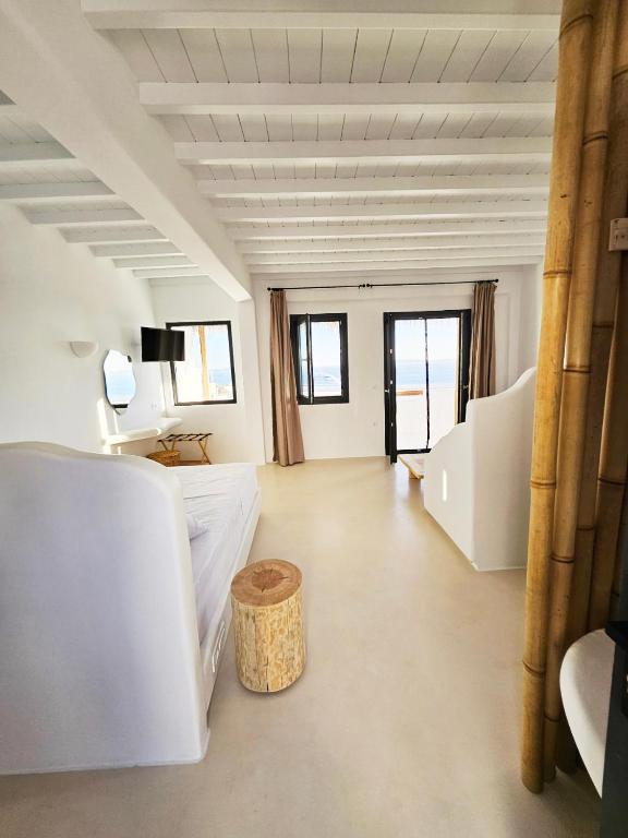 ELLI TROPiCAL LUXURY SUITES SUNSET-INFINITY POOL- SEA SIDE-NEAR CENTER PARKING - 4