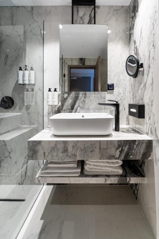 Crowne Plaza Constanta - Mamaia Beach by IHG