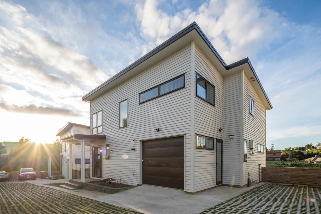 modern immaculate residence in mount wellington - Resim 11