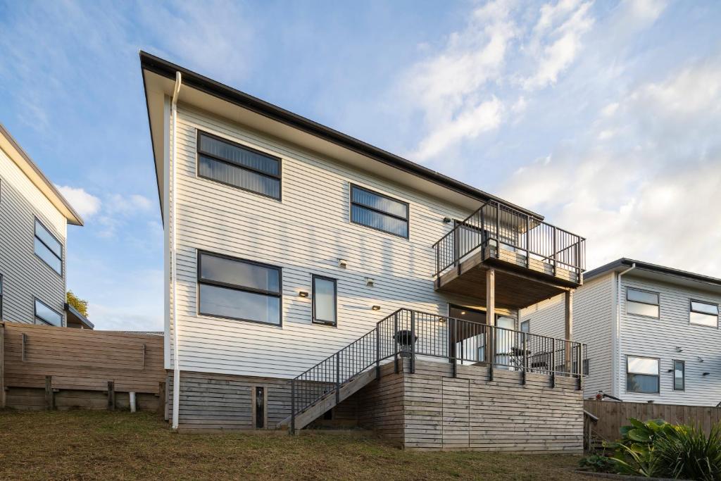 modern immaculate residence in mount wellington - Resim 12