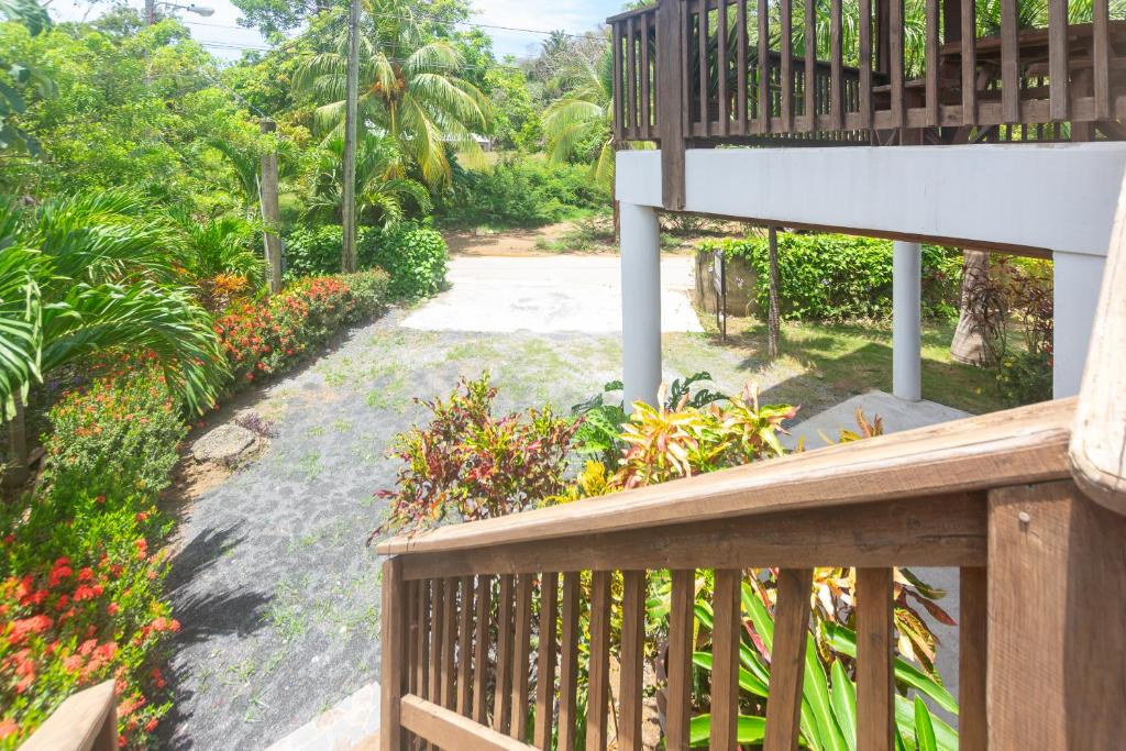 Zahrada ubytování Wescot Villas Palm View