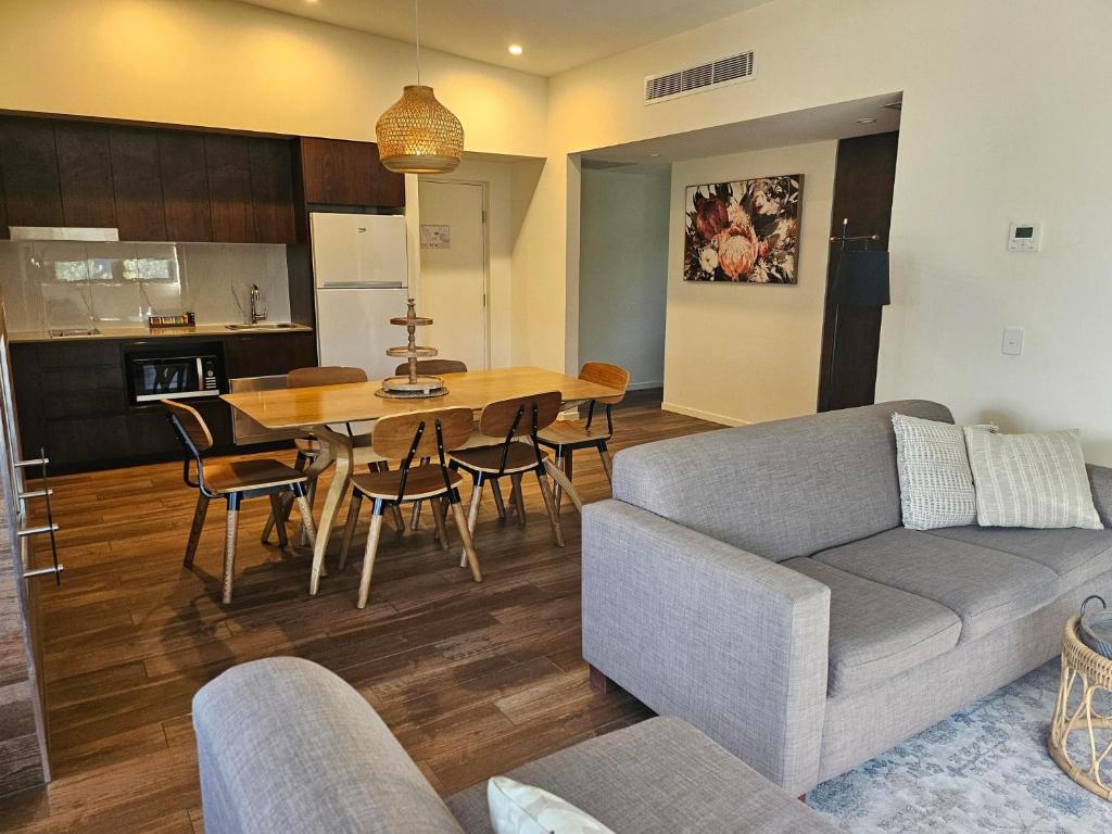 Altitude On Montville - Appartement De Trois Chambres
