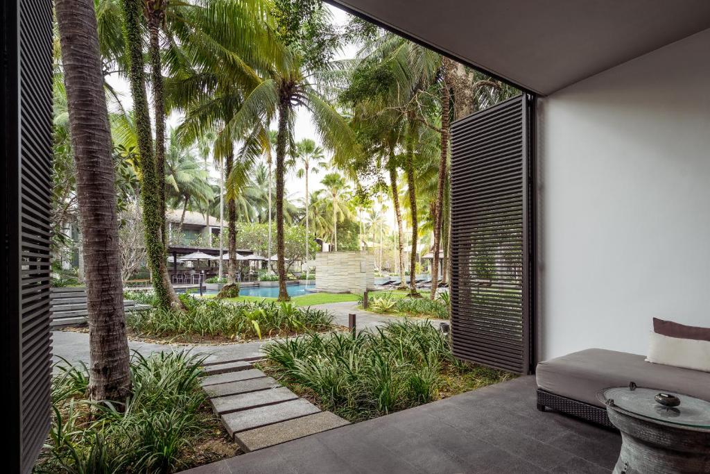 Twinpalms Surin Phuket Resort - 