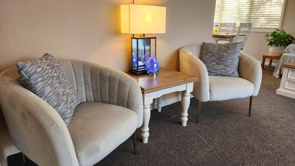 Huntington Honey - Resim 23