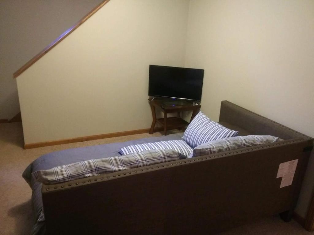 Historic Twin Tudors Inn - Quadruple Chambre