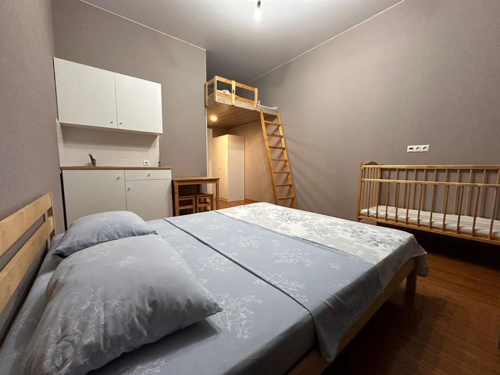 Гостевой Отель-125 - Camera Familiare Con Bagno Privato
