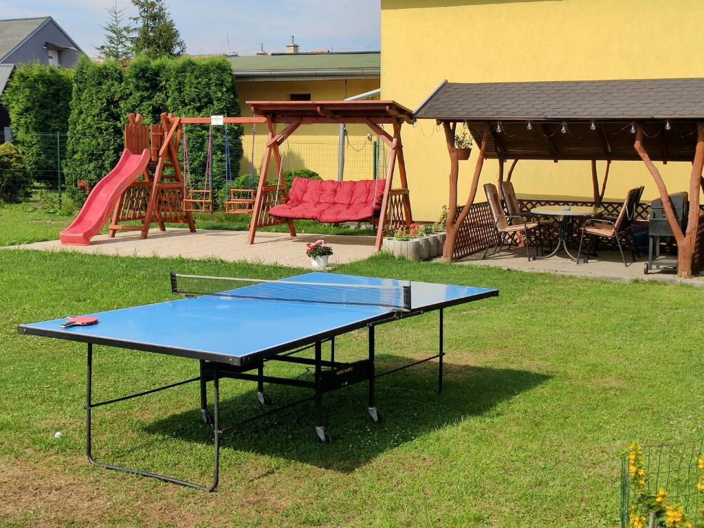 Stolní tenis v ubytování Villa Real Paradise nebo okolí
