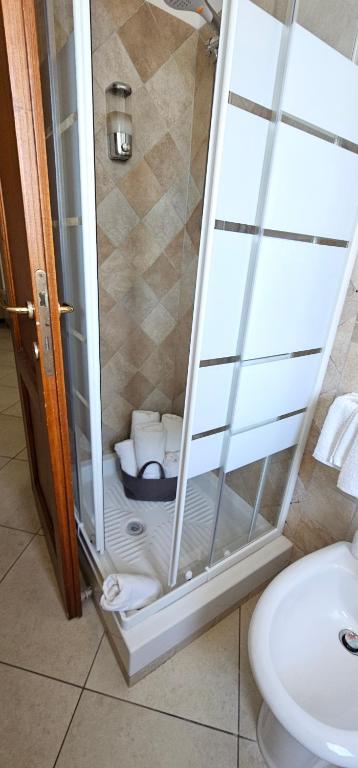 Łazienka w obiekcie Fiumicino Inn Airport