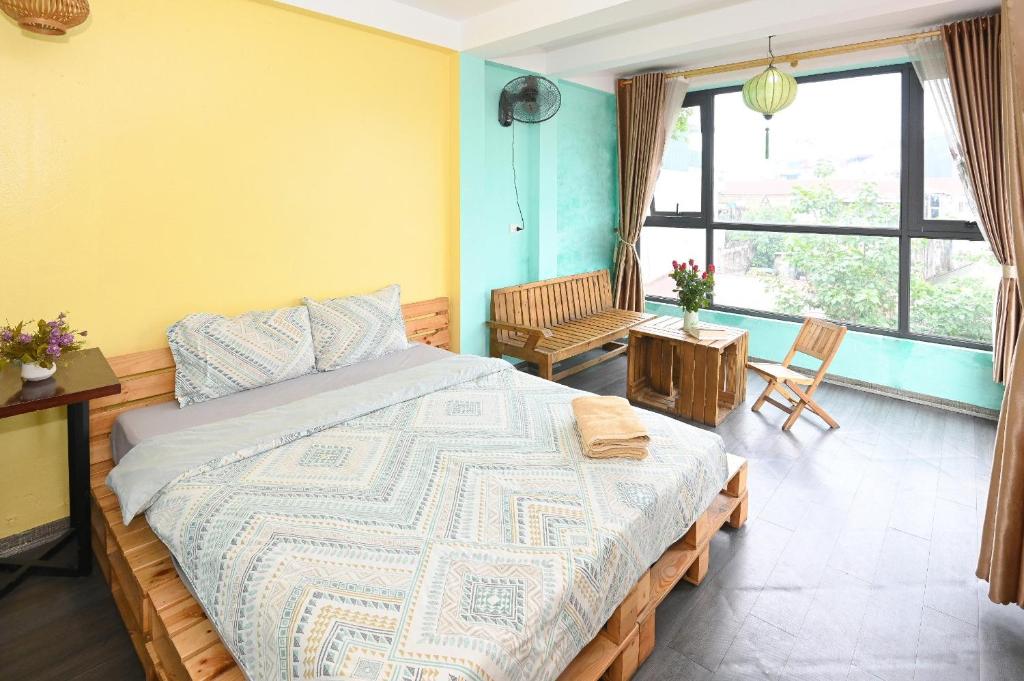 Sunny Hanoi Homestay - Superior Double Room