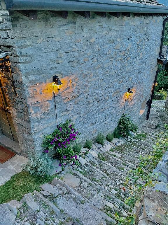 Vonkajšia záhrada v ubytovaní Borgo di Laglio
