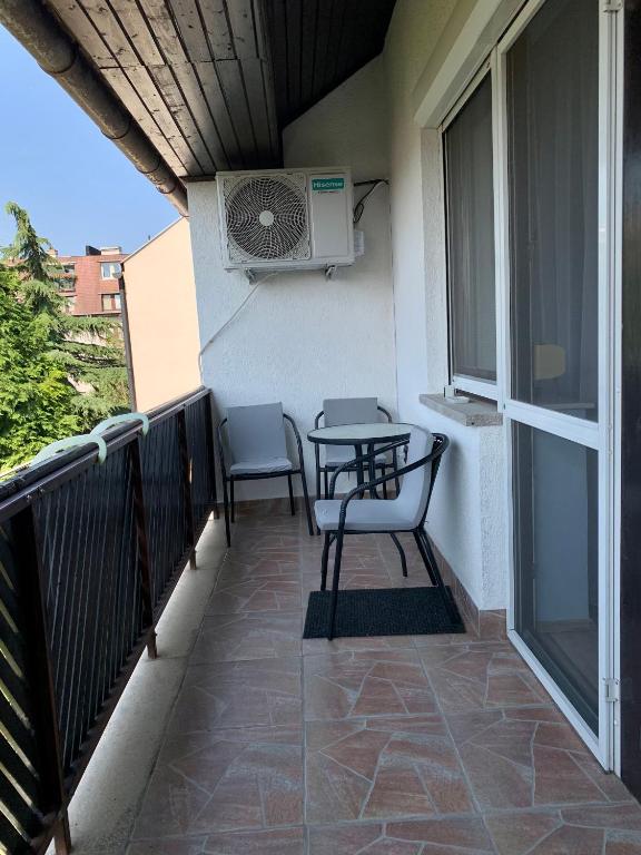 Balkón nebo terasa v ubytování Aloé Apartman Sopron