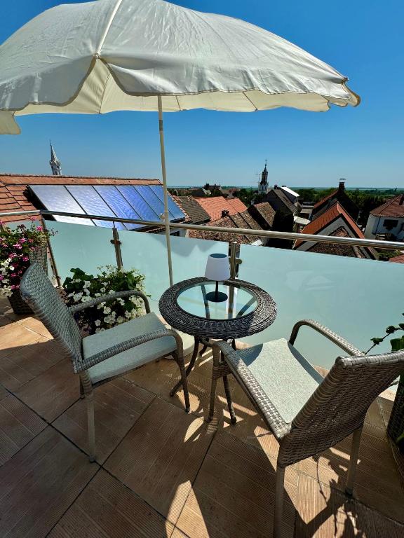 Balkón nebo terasa v ubytování Pension Seeblick