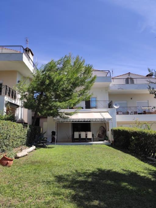 The building in which the holiday home is located