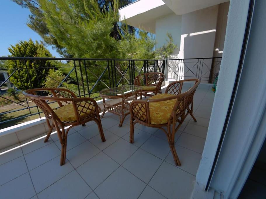 A balcony or terrace at Sun 'n Sand, dream it in Possidi
