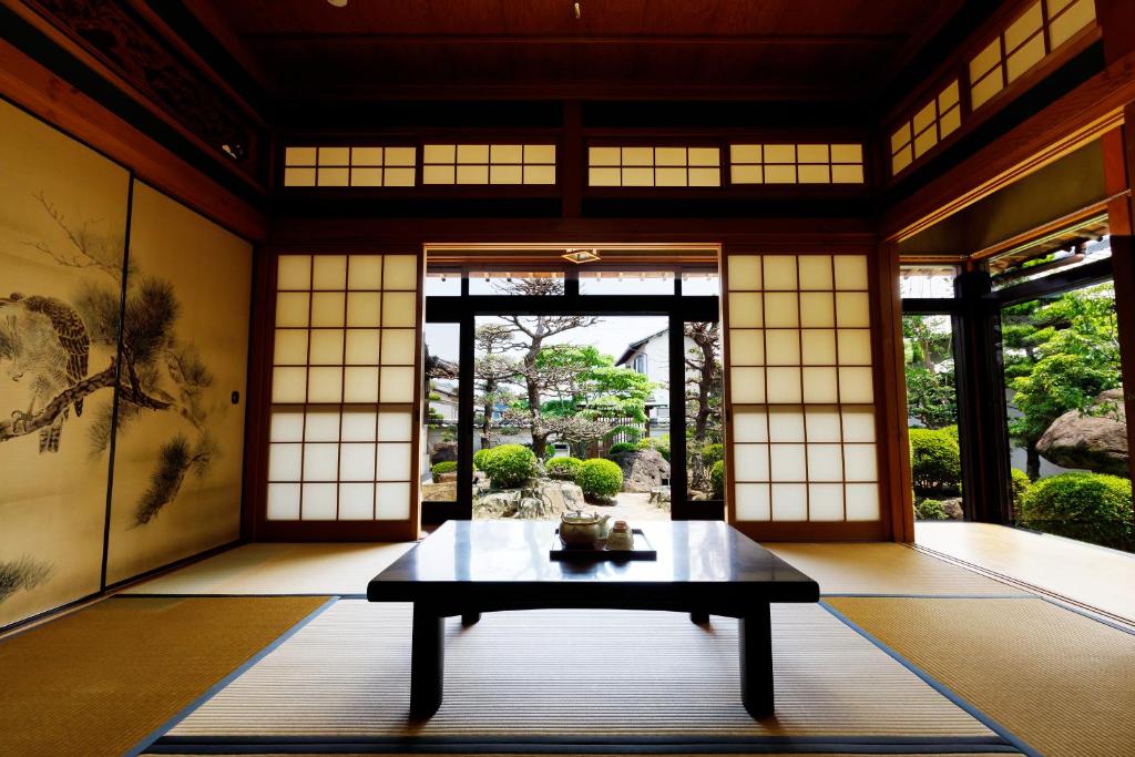 Zahrada ubytování 一棟貸切の宿 夕凪 500平方米一日一組日本庭園 3名まで同一料金 最大14名様父母ヶ浜車で10分