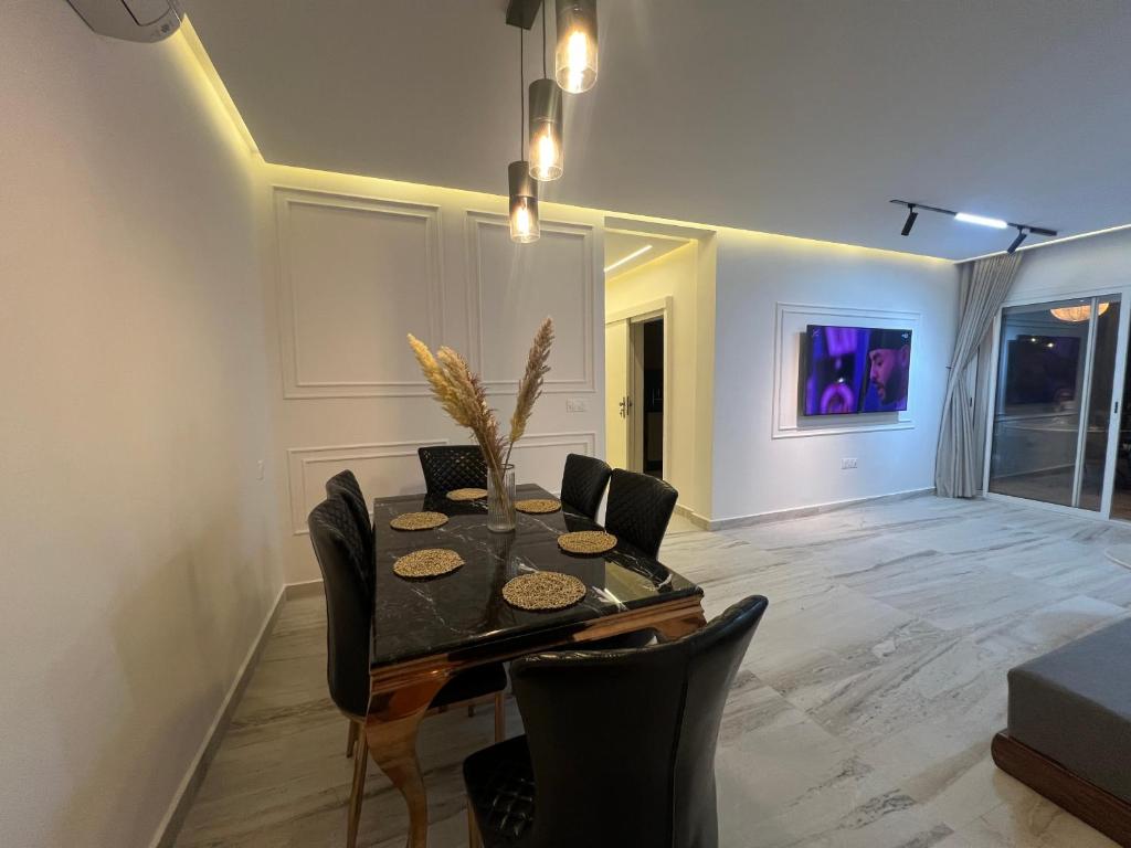Posezení v ubytování Imi Ouaddar Appartement Parfait