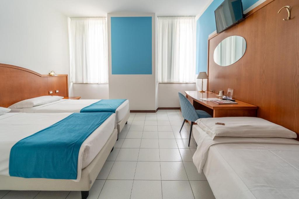 Hotel Italia - Resim 11