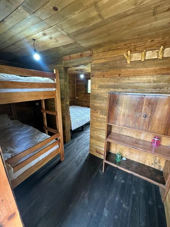 Postel nebo postele na pokoji v ubytování Shtepizat e Rames Agroturizem