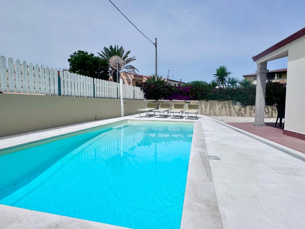 The swimming pool at or close to Villa Neni - Key to Villas