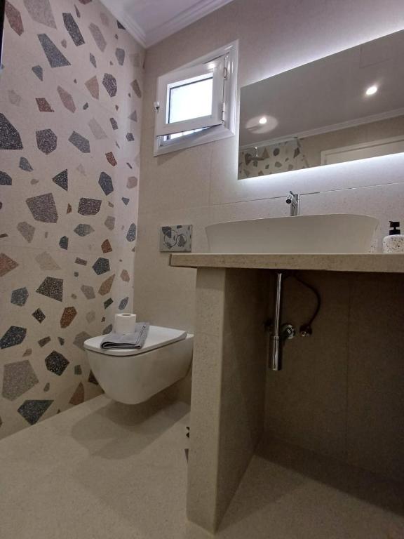A bathroom at Villa Agrielia