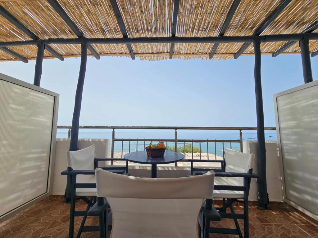 Triton Authentic Cretan Hotel - 带有海景的三室