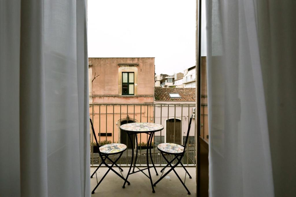 Balkón alebo terasa v ubytovaní B Sicilian Charming Stay Design Apartment