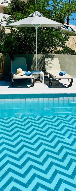 Bazén v ubytování Zoe Boutique Hotel nebo v jeho okolí