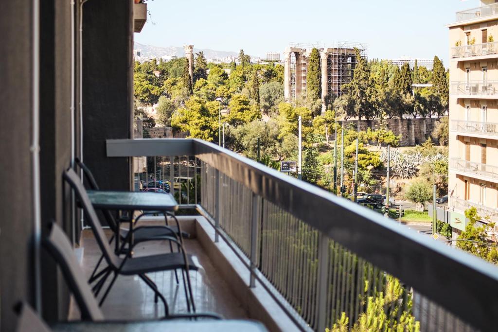 3BD with Temple of Zeus View, 5 min to Acropolis