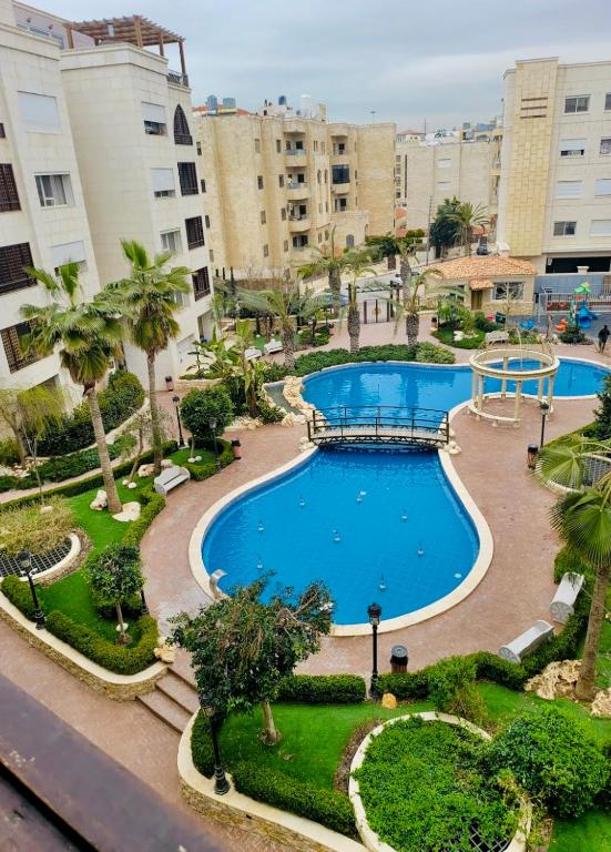 Piscina a Modern Rooftop apartment o a prop