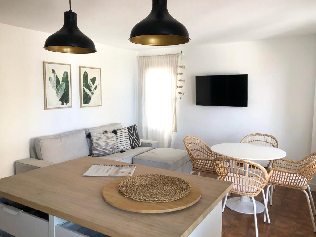 A television and/or entertainment centre at Casa Alejandro Las Vistas