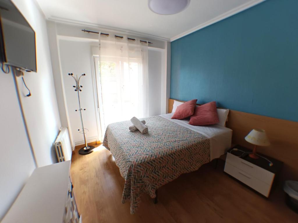 Pensión La Estación - Habitación Doble Con Baño Compartido