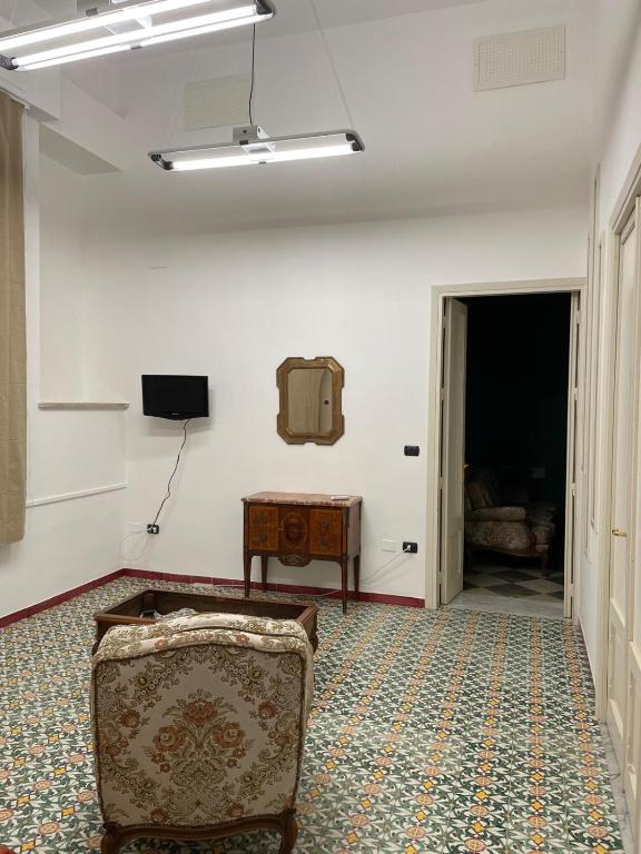 TV a/nebo společenská místnost v ubytování GARIBALDI HOUSE