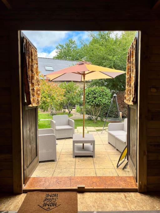 Posezení v ubytování Chalet dans notre jardin