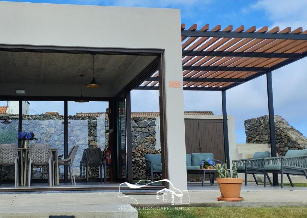 Patio nebo venkovní prostory v ubytování Refúgio dos Capelinhos - Villa e Suites