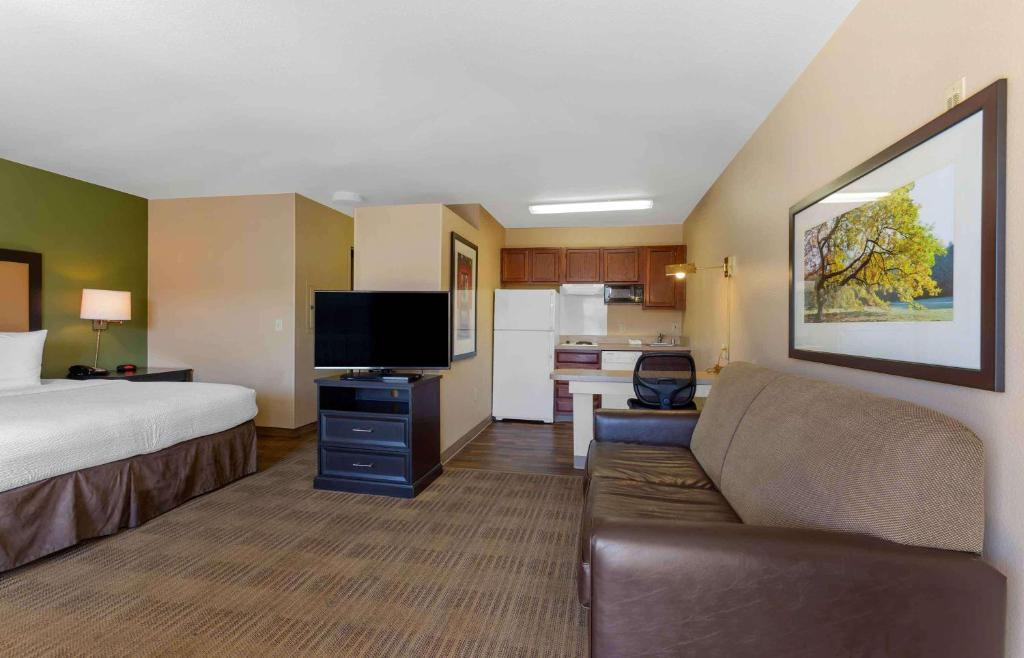 Postel nebo postele na pokoji v ubytování Extended Stay America Suites - Phoenix - Chandler - E Chandler Blvd