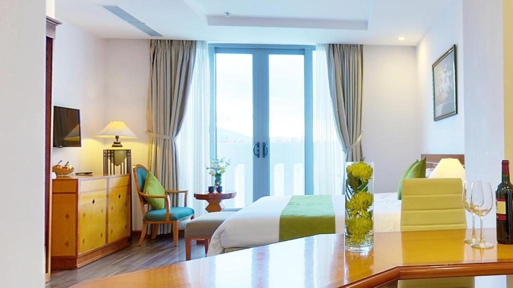 Ronal hotel - Junior Suite Met Balkon