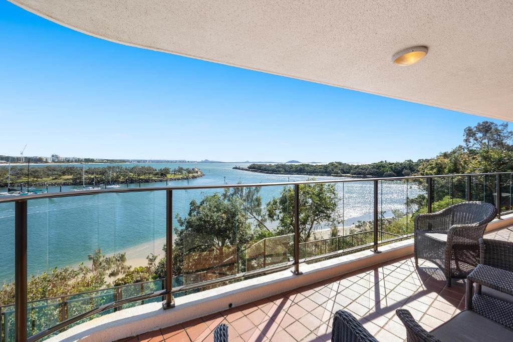 a view of the ocean from the balcony of a house at U3 10 Pac in Buddina
