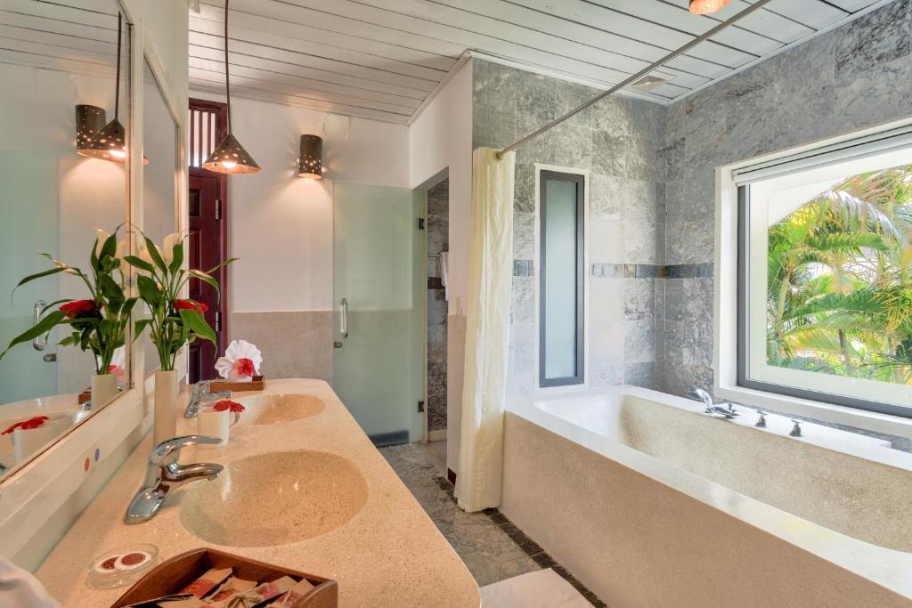 Phòng Grand Deluxe Giường đôi/2 Giường đơn với Ban công