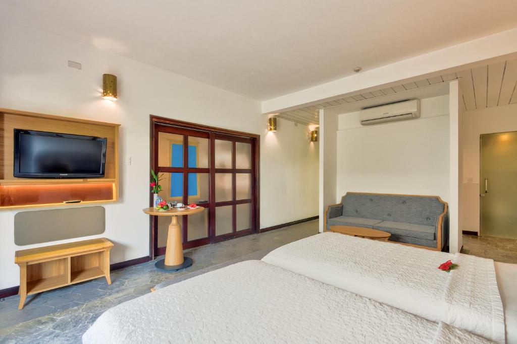 Suite Gia Đình Deluxe