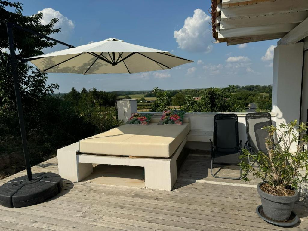 Balkón alebo terasa v ubytovaní Borbara Apartman