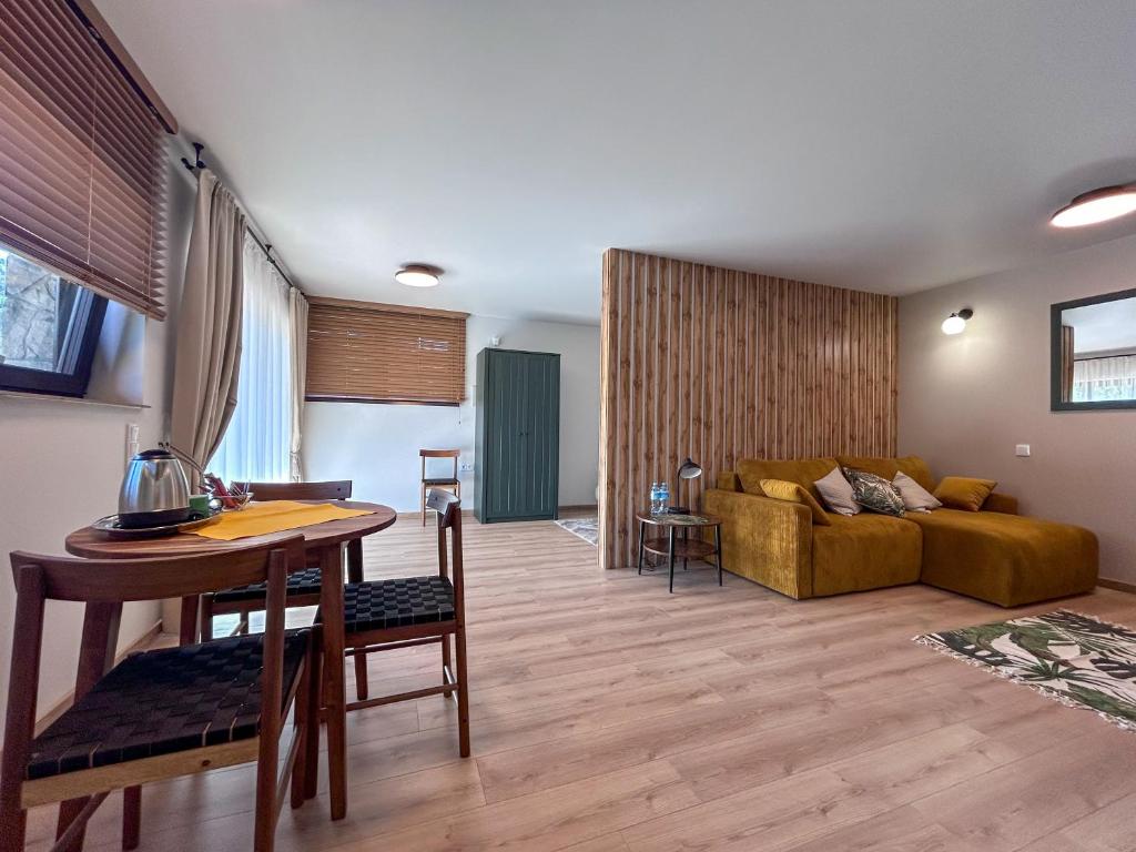 ZAGÓRZANKA Pensjonat Rehabilitacyjno-Rekreacyjny SiS Dziadkowiec - Spółka Jawna - 13