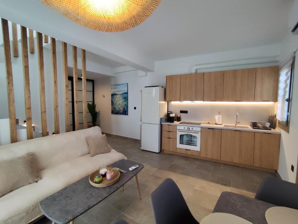 Galani Mirtia Guest House Skyros
