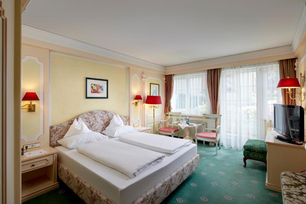 Hotel Neue Post - 12