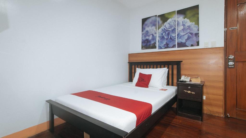 RedDoorz at Nick Hotel Isabela - Standard Single Room