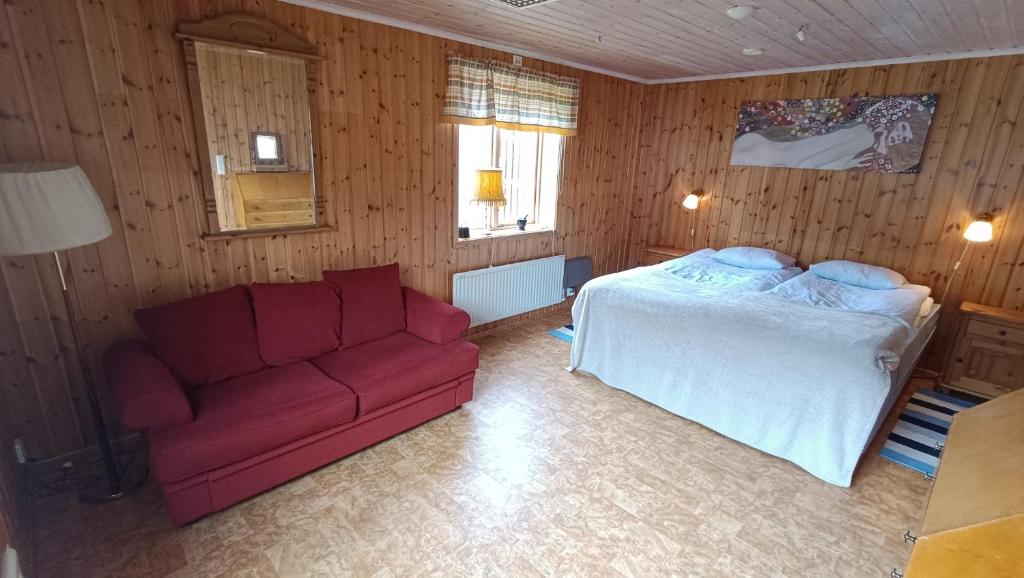 Postel nebo postele na pokoji v ubytování Långvinds Bruk - Vandrarhem