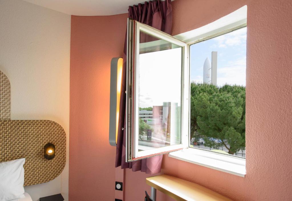 B&B HOTEL Toulouse Cité de l'Espace Gonord - Viervoudige Kamer - Toegang Tot Handicaps